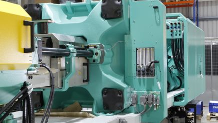 How to choose the right injection press